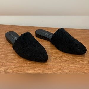 Chinese Laundry faux shearling mules size 7.5 NWOT